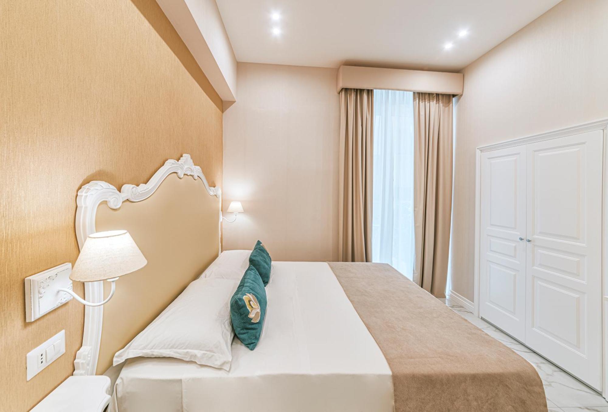 Gentile Suite & Spa Vomero Neapel Exterior foto